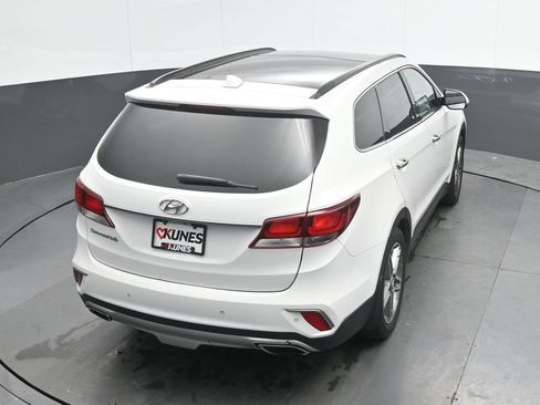 Used 2017 Hyundai Santa Fe AWD image 27