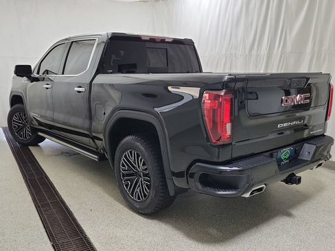Certified 2022 GMC Sierra 1500 Denali w/ Denali Reserve Package AWD/4WD image 8