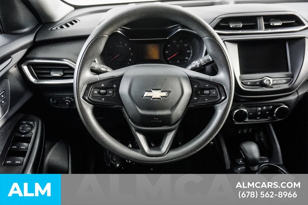 Used 2023 Chevrolet TrailBlazer LT FWD image 23