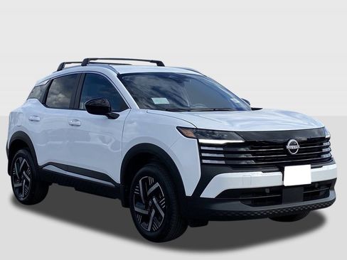 New 2026 Nissan Kicks SV FWD image 5