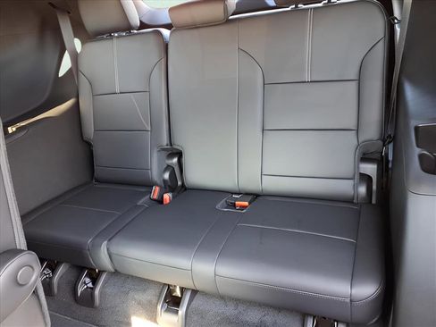 New 2026 GMC Acadia Elevation w/ Elevation Premium Package FWD image 23