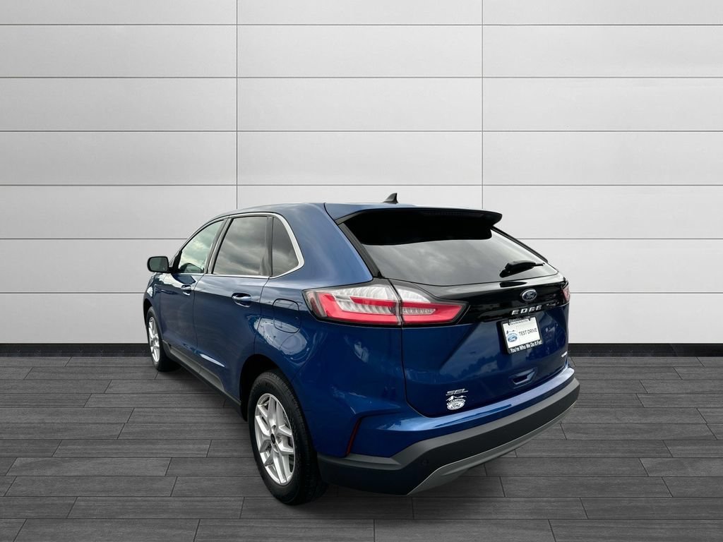Used 2024 Ford Edge SEL AWD/4WD image 5