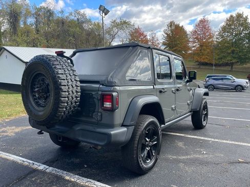 Used 2020 Jeep Wrangler Unlimited Sport image 3