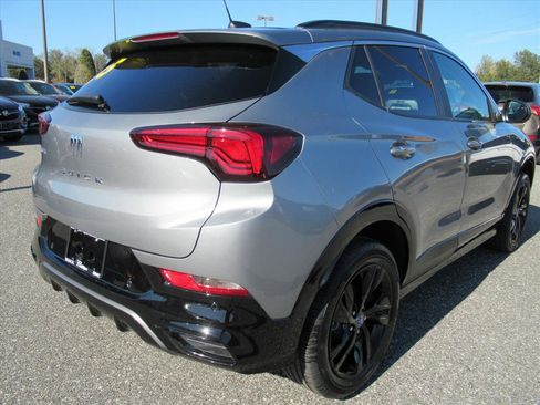 Used 2025 Buick Encore GX Sport Touring w/ Advanced Technology Package image 7