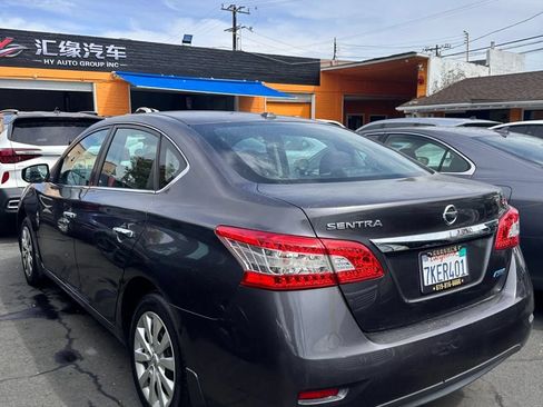 Used 2014 Nissan Sentra SV w/ SV Driver Package FWD image 2