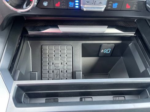 New 2025 Ford F350 Platinum w/ FX4 Off-Road Package image 31