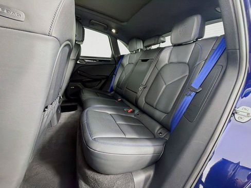 Certified 2026 Porsche Macan Turbo AWD/4WD image 21