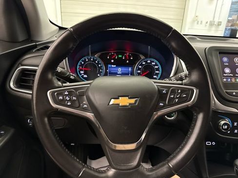 Used 2022 Chevrolet Equinox LT FWD image 14