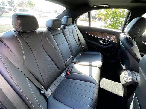 Used 2023 Mercedes-Benz E 350 Sedan image 27