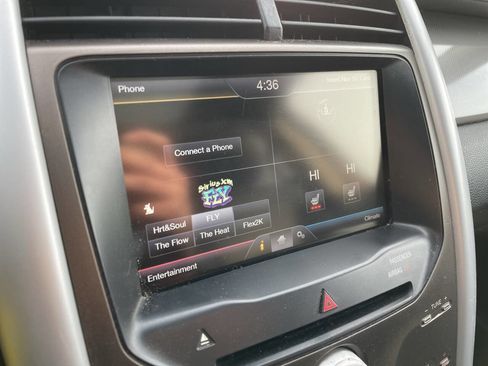 Used 2014 Ford Edge SEL w/ Equipment Group 205A image 22