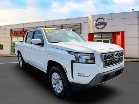 Certified 2024 Nissan Frontier SV w/ SV Convenience Package image 1