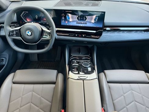 New 2026 BMW 530i RWD image 14