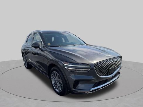 Used 2025 Genesis GV70 2.5T AWD/4WD image 2