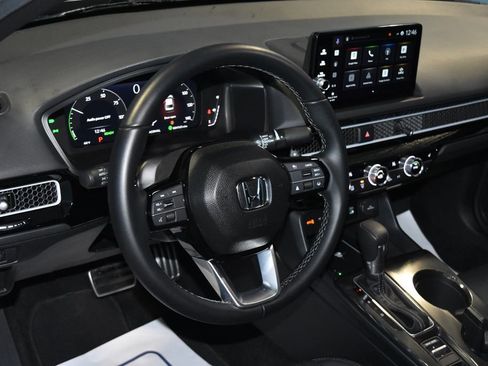 Used 2025 Honda Civic Sport Touring image 2