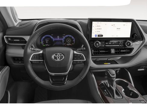 New 2026 Toyota Highlander Platinum image 4