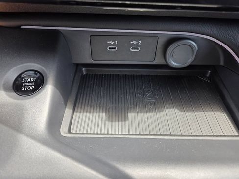 Used 2026 Nissan Sentra SV w/ SV Convenience Package FWD image 17