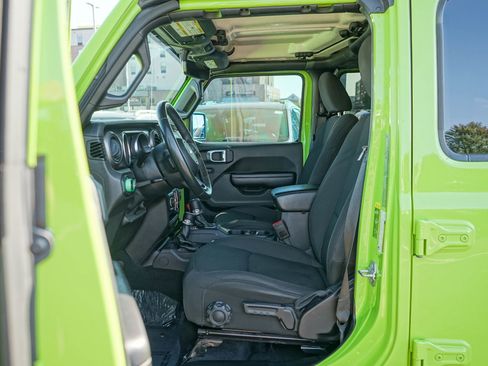 Used 2021 Jeep Wrangler Unlimited Sport image 13