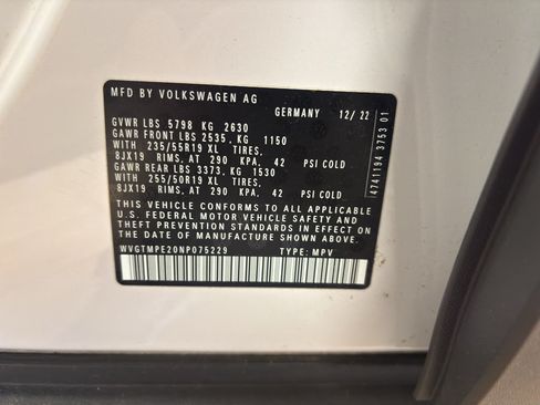 Used 2022 Volkswagen ID.4 Pro S RWD image 33