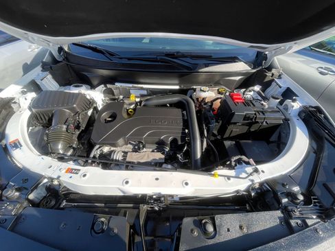 Used 2025 Chevrolet Equinox LT image 34