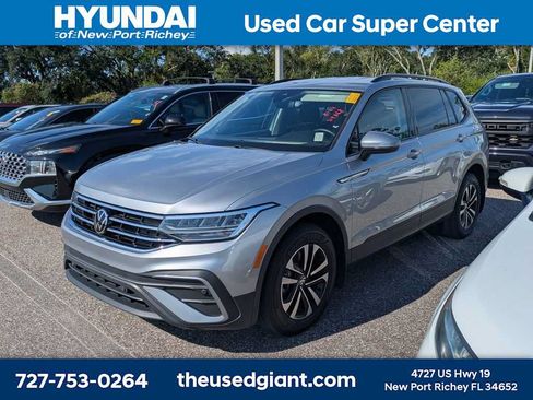 Used 2023 Volkswagen Tiguan S FWD image 1