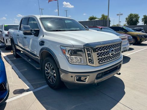 Used 2017 Nissan Titan Platinum Reserve AWD/4WD image 5