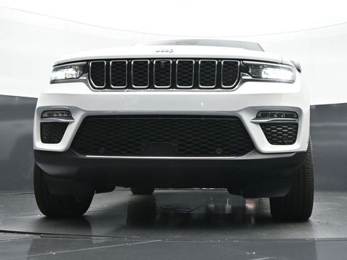 Used 2023 Jeep Grand Cherokee 4WD 4xe w/ Luxury Tech Group II image 19