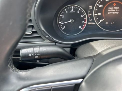 Used 2020 MAZDA MAZDA3 Hatchback w/ Preferred Package image 14