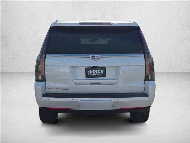Used 2019 Cadillac Escalade Luxury RWD image 7