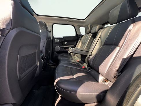 Used 2019 Land Rover Range Rover Evoque SE AWD/4WD image 22