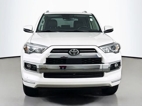 Used 2024 Toyota 4Runner Limited AWD/4WD image 2
