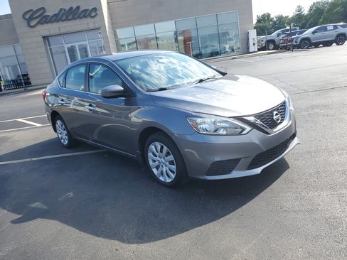 Used 2019 Nissan Sentra S FWD image 4