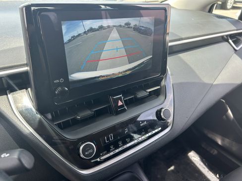 Used 2023 Toyota Corolla LE FWD image 28