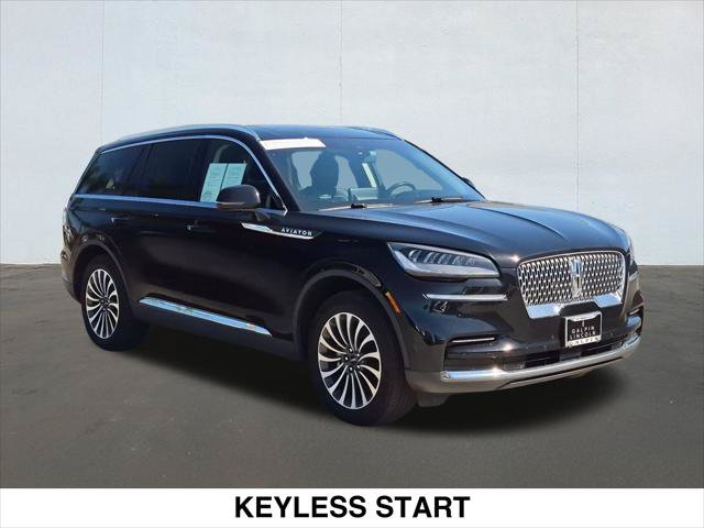Certified 2023 Lincoln Aviator Reserve w/ Elements Package Plus AWD/4WD image 3