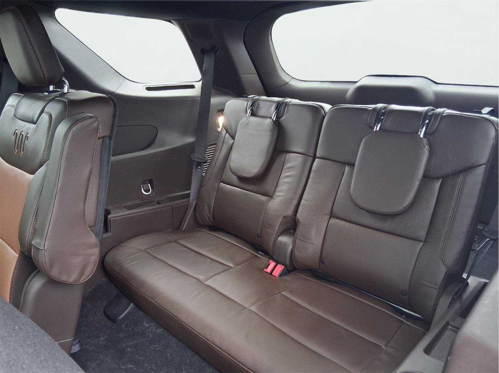 Used 2024 Ford Explorer King Ranch w/ Technology Package RWD image 26