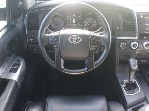 Used 2022 Toyota Sequoia TRD Pro AWD/4WD image 5