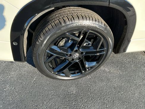 New 2026 Volkswagen Tiguan SE R-Line image 22