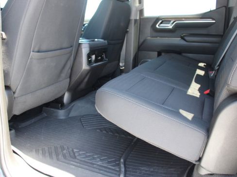 Used 2024 Chevrolet Silverado 1500 LT Trail Boss w/ Protection Package AWD/4WD image 16