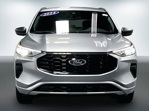 Used 2024 Ford Escape ST-Line w/ Tech Pack #1 AWD/4WD image 2