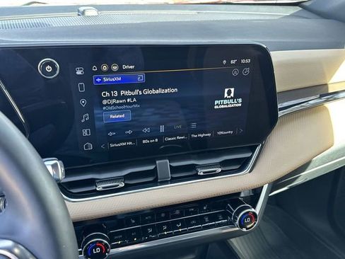 New 2026 Chevrolet Equinox ACTIV w/ LPO, Floor Liner Package AWD/4WD image 15