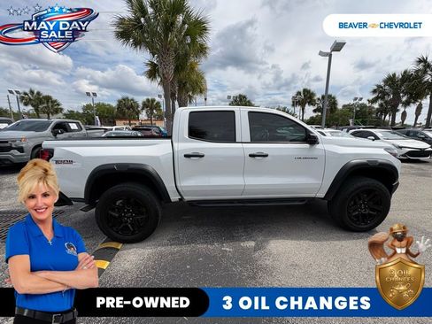 Used 2025 Chevrolet Colorado Trail Boss AWD/4WD image 8