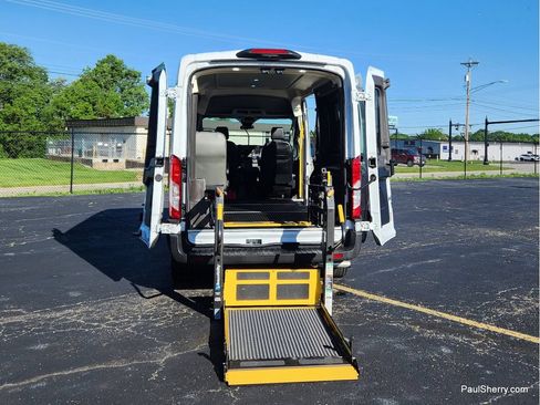 Used 2020 Ford Transit 250 Medium Roof RWD image 32