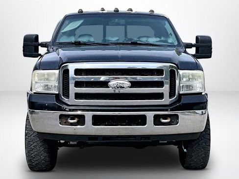 Used 2006 Ford F250 XL AWD/4WD image 2