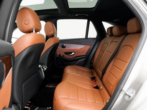 Used 2021 Mercedes-Benz GLC 300 image 22