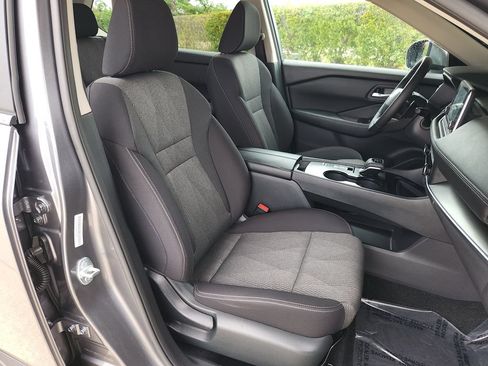Used 2026 Nissan Rogue SV FWD image 16