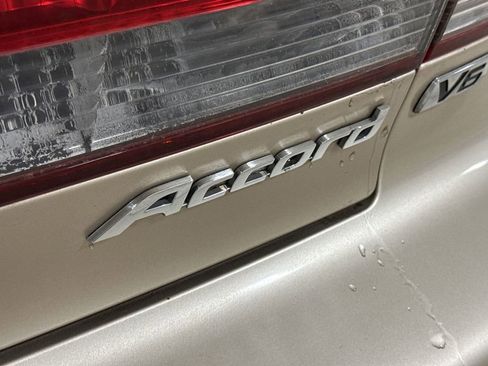 Used 2001 Honda Accord EX image 25