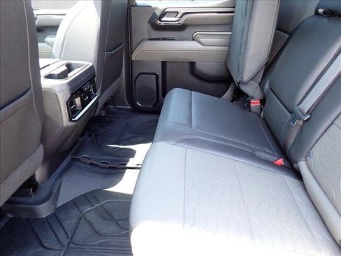 Used 2023 Chevrolet Silverado 1500 ZR2 w/ Technology Package AWD/4WD image 9