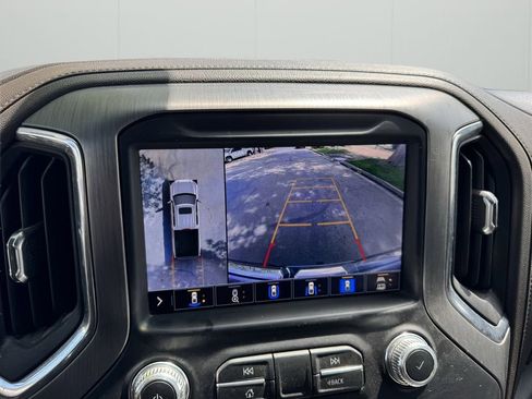 Used 2021 GMC Sierra 1500 Denali w/ Technology Package AWD/4WD image 17