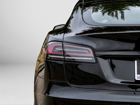 Used 2022 Tesla Model S Base image 52