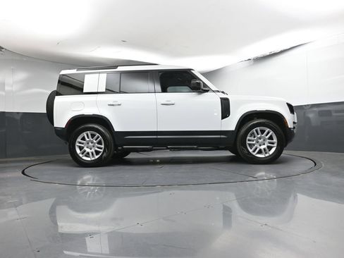 Used 2025 Land Rover Defender 110 S AWD/4WD image 29