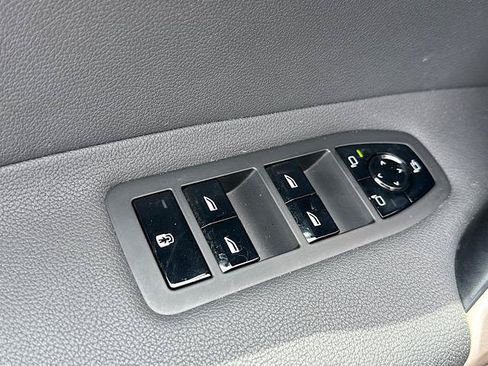 Certified 2023 BMW iX xDrive50 w/ Premium Package AWD/4WD image 14